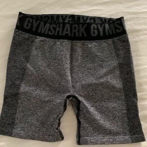 NWOT Gymshark Flex Shorts Medium